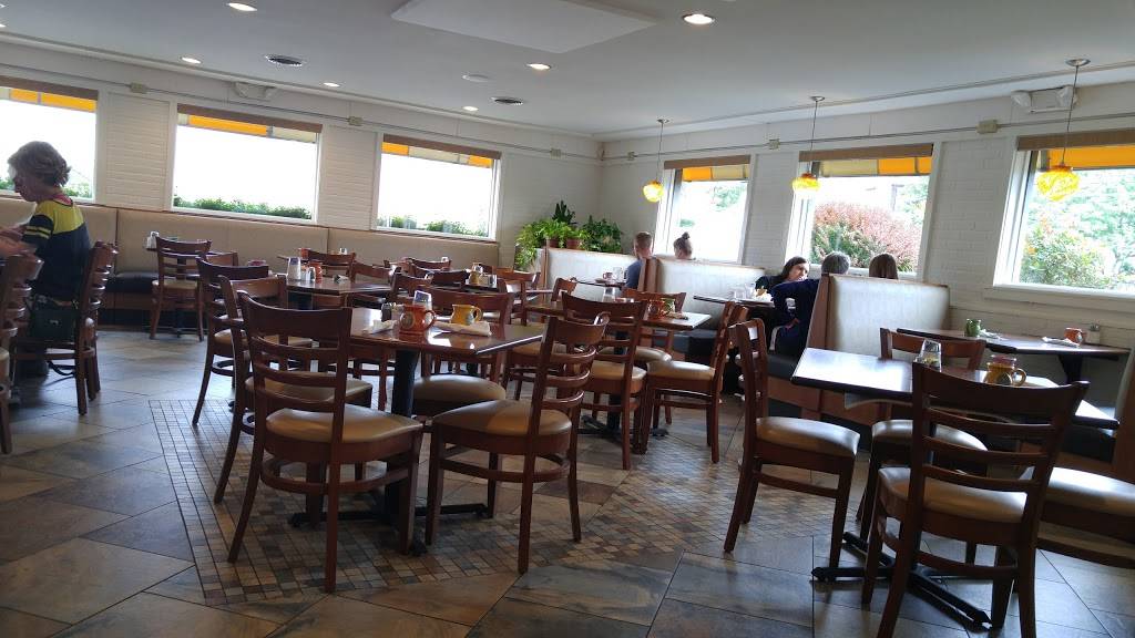 The Original Pancake House | restaurant | 8355 Beechmont Ave, Cincinnati, OH 45255, USA | 5133867477 OR +1 513-386-7477