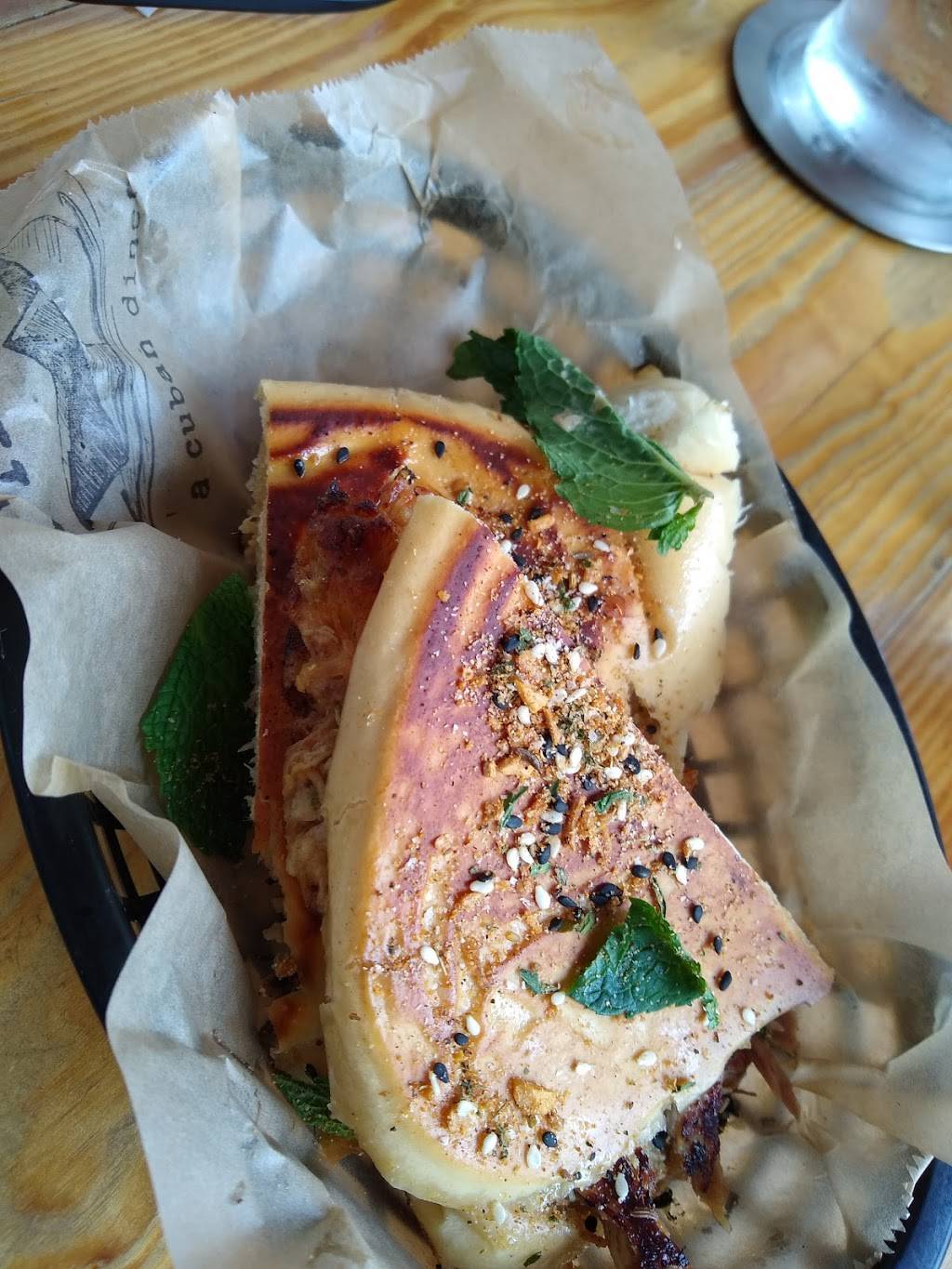 Chugs | restaurant | 3444 Main Hwy Suite 21, Miami, FL 33133, USA | 7865348722 OR +1 786-534-8722