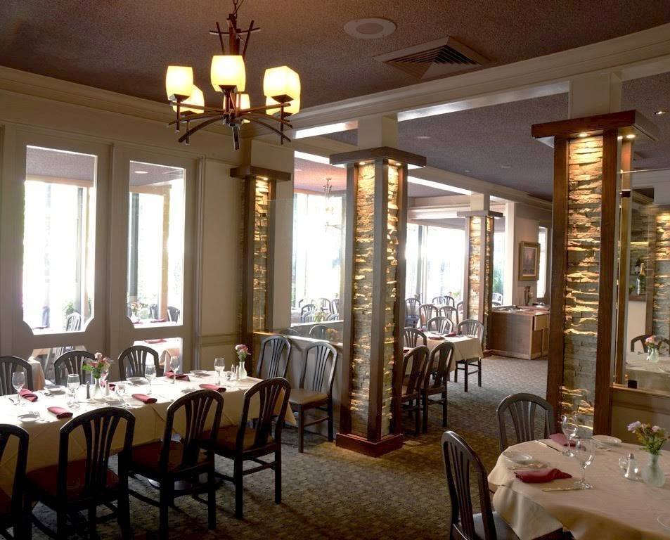 Anton & Michel Restaurant | restaurant | Mission Street &, 7th Ave, Carmel-By-The-Sea, CA 93921, USA | 8316242406 OR +1 831-624-2406