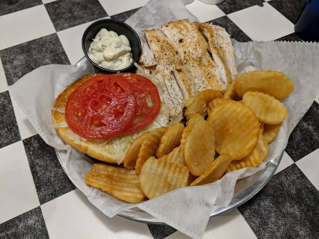 Mrs Macs Fillin Station | restaurant | 951 Old Dixie Hwy, Vero Beach, FL 32960, USA | 7725648400 OR +1 772-564-8400