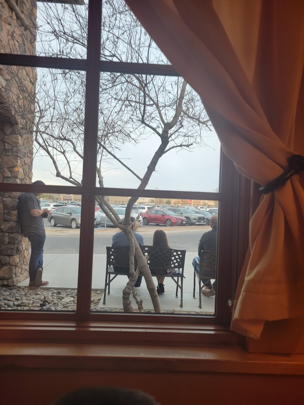 Italia Express | restaurant | 3451 Dogwood Rd, El Centro, CA 92243, USA | 7604829020 OR +1 760-482-9020