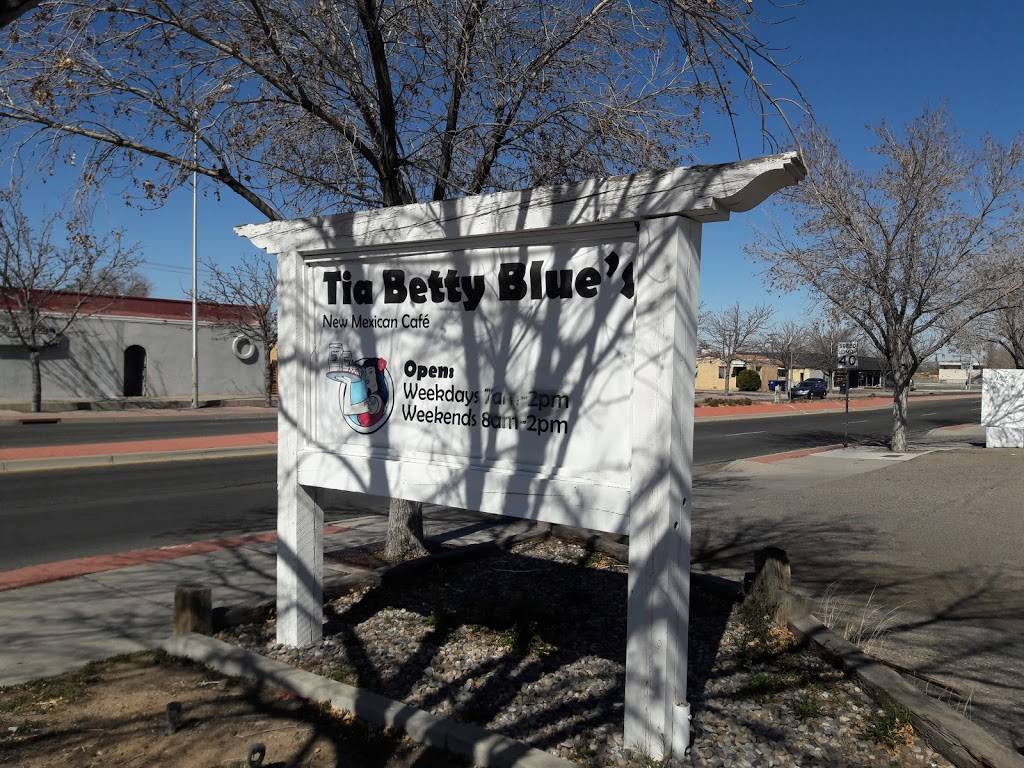 Tia Betty Blues | cafe | 1248 San Mateo Blvd SE, Albuquerque, NM 87108, USA | 5052681955 OR +1 505-268-1955