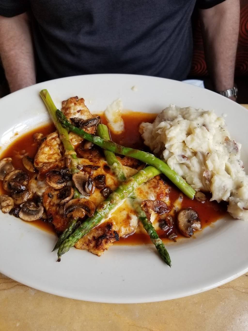 The Cheesecake Factory | restaurant | 24265 Cedar Rd, Lyndhurst, OH 44124, USA | 2166913387 OR +1 216-691-3387