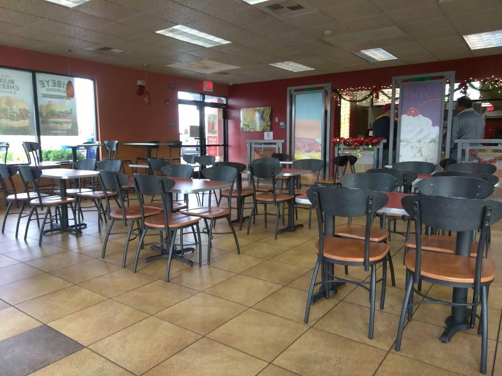Jack in the Box | restaurant | 401 Blue Ravine Rd, Folsom, CA 95630, USA | 9169832107 OR +1 916-983-2107