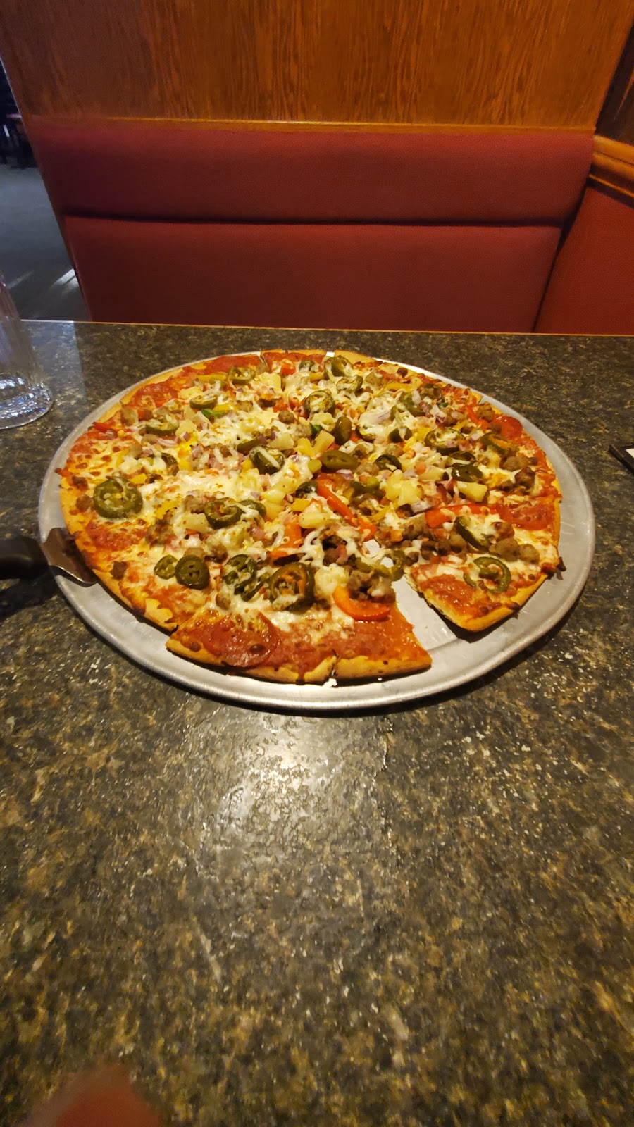 Mulligans Pub | restaurant | 8343 E 32nd St N, Wichita, KS 67226, USA | 3166362220 OR +1 316-636-2220