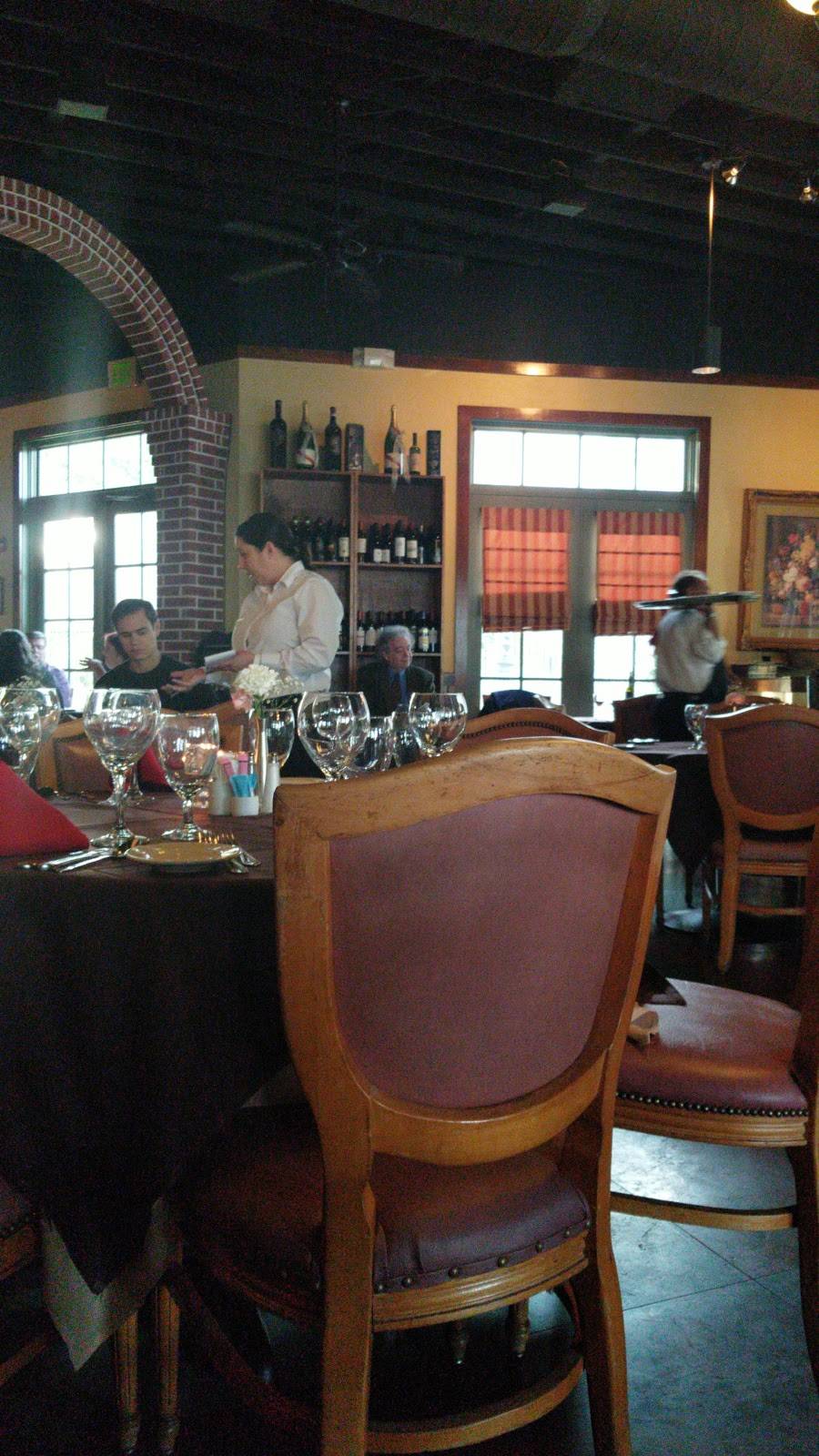 Ruggeris Italian Ristorante | restaurant | 32 Village Ln, Colleyville, TX 76034, USA | 8175037373 OR +1 817-503-7373