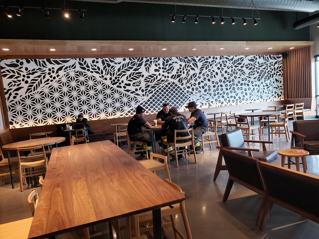 Starbucks | cafe | 3990 Central Park Blvd, Denver, CO 80238, USA | 3039178678 OR +1 303-917-8678