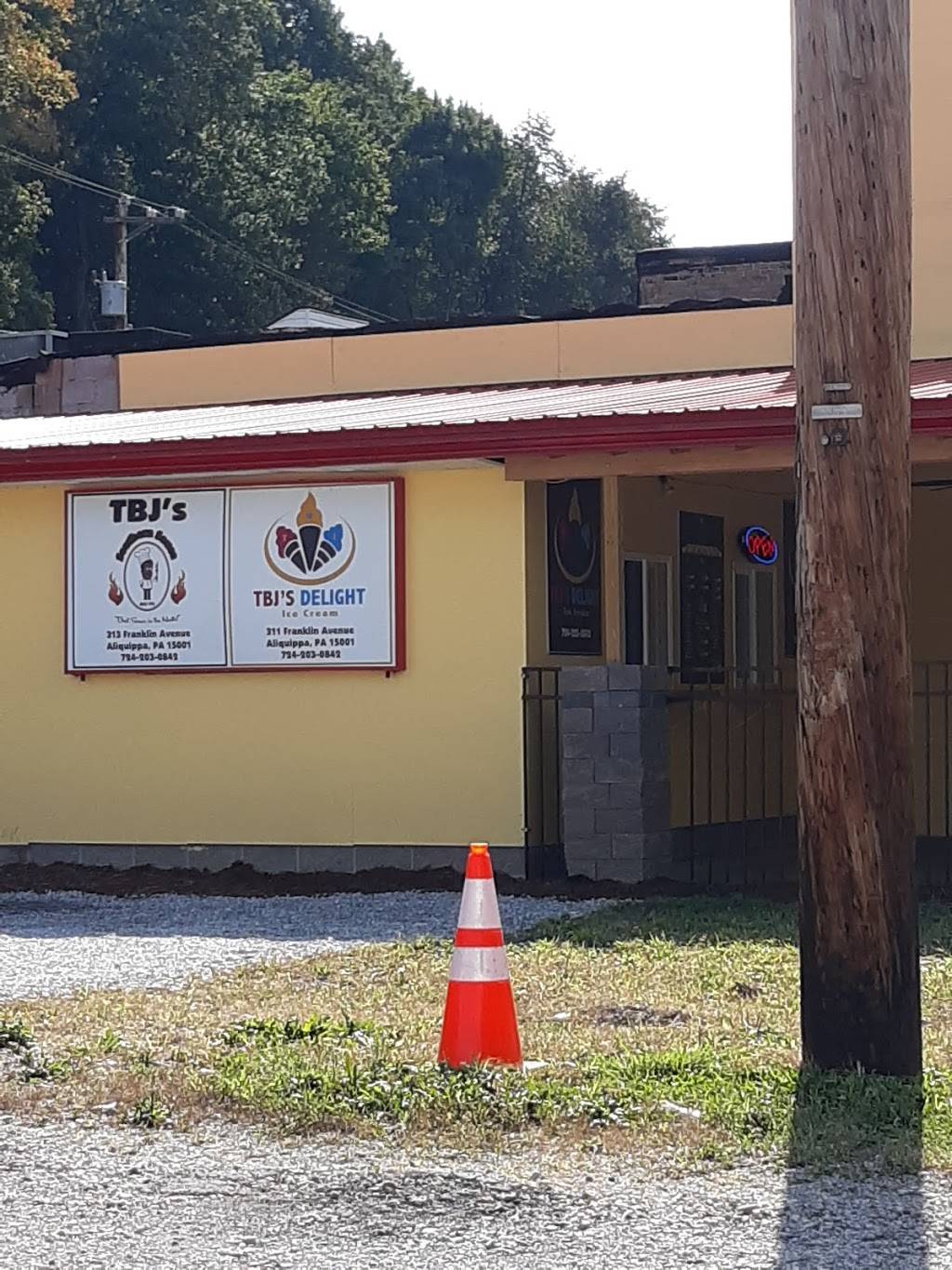 TBJs Delight Ice Cream | restaurant | 311 Franklin Ave, Aliquippa, PA 15001, USA | 7242030842 OR +1 724-203-0842