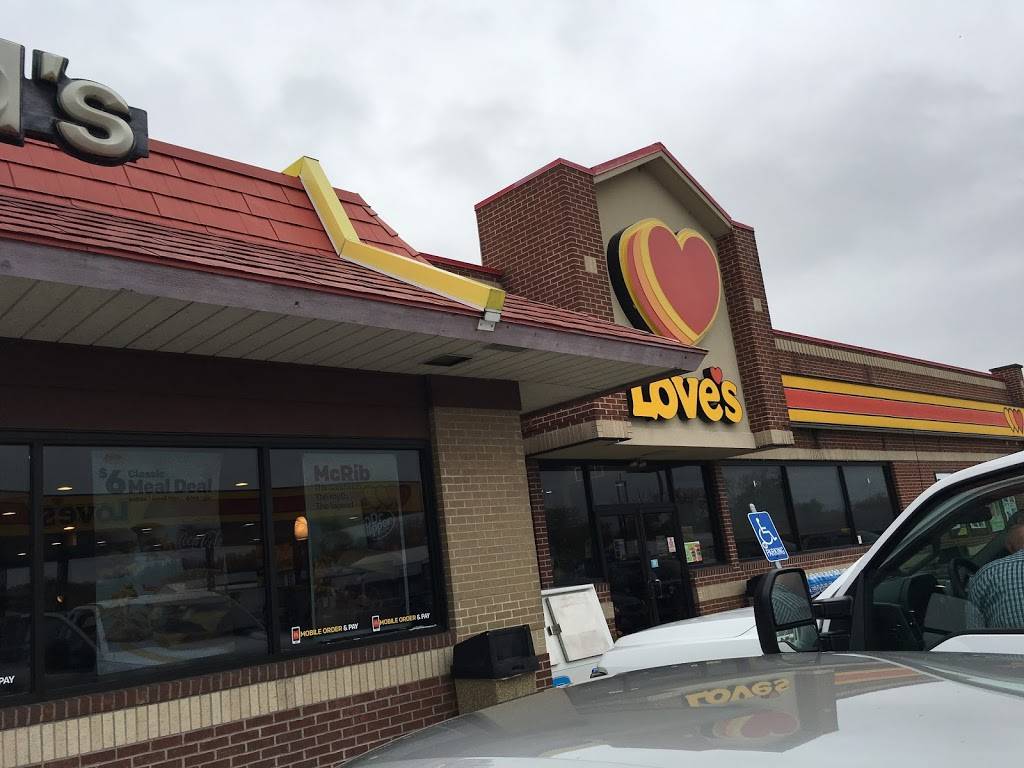 McDonalds | cafe | 202 North Ave, Ina, IL 62846, USA | 6184375317 OR +1 618-437-5317