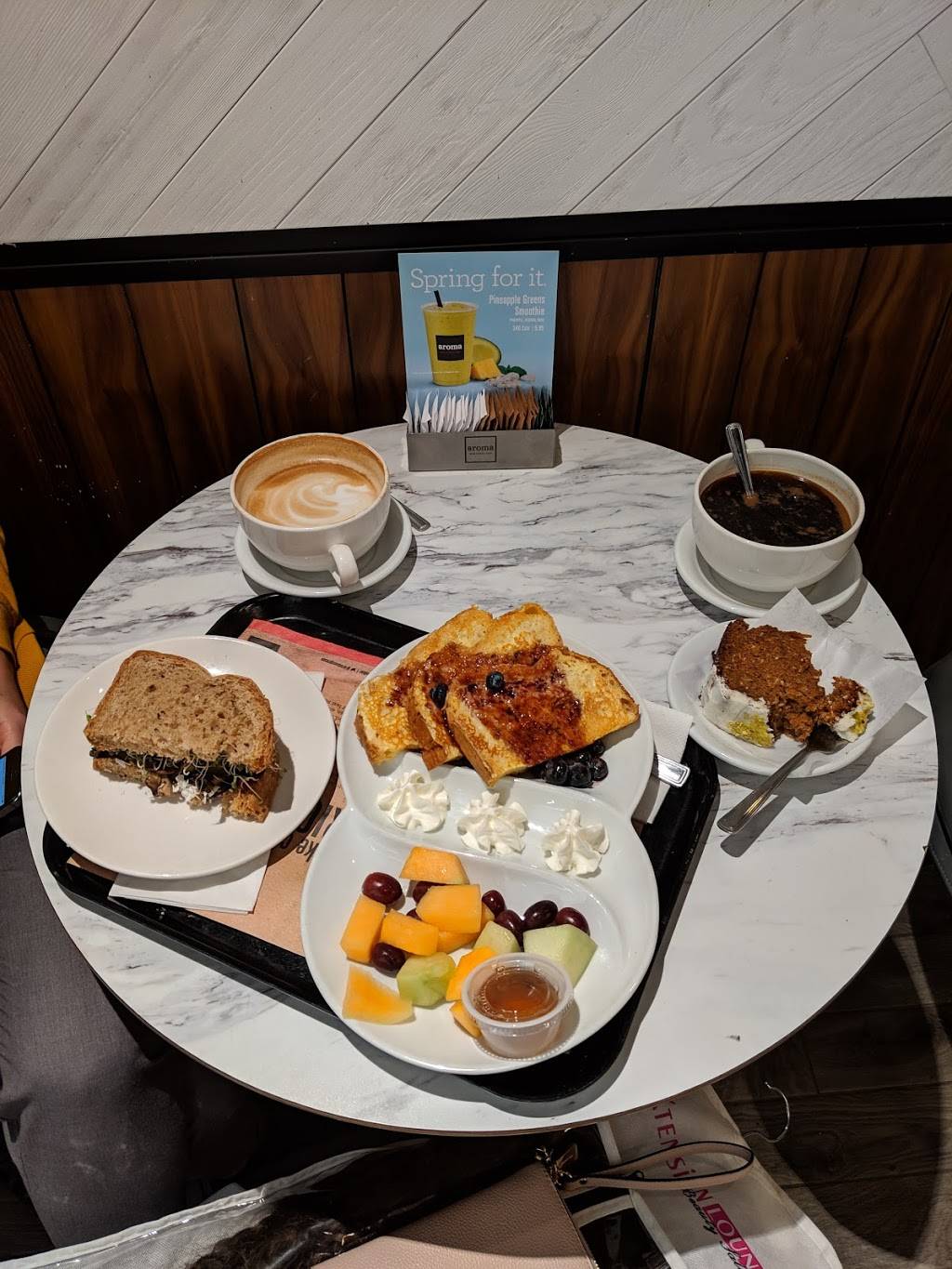 Aroma Espresso Bar Oshawa Centre | restaurant | 419 King St W, Oshawa, ON L1J 2K5, Canada | 9052405565 OR +1 905-240-5565