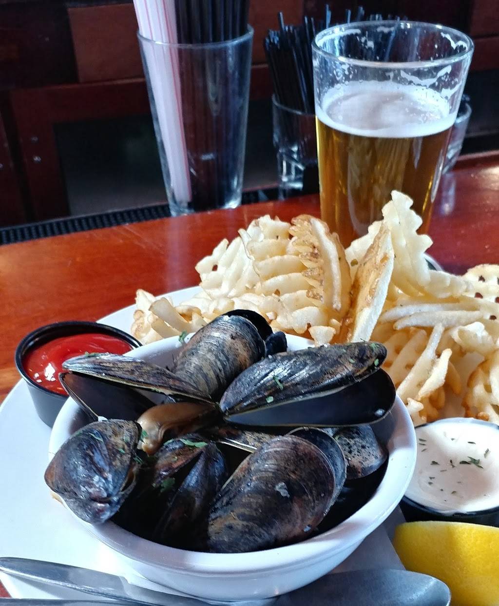 Rockfish Grill & Anacortes Brewery | restaurant | 320 Commercial Ave, Anacortes, WA 98221, USA | 3605881720 OR +1 360-588-1720