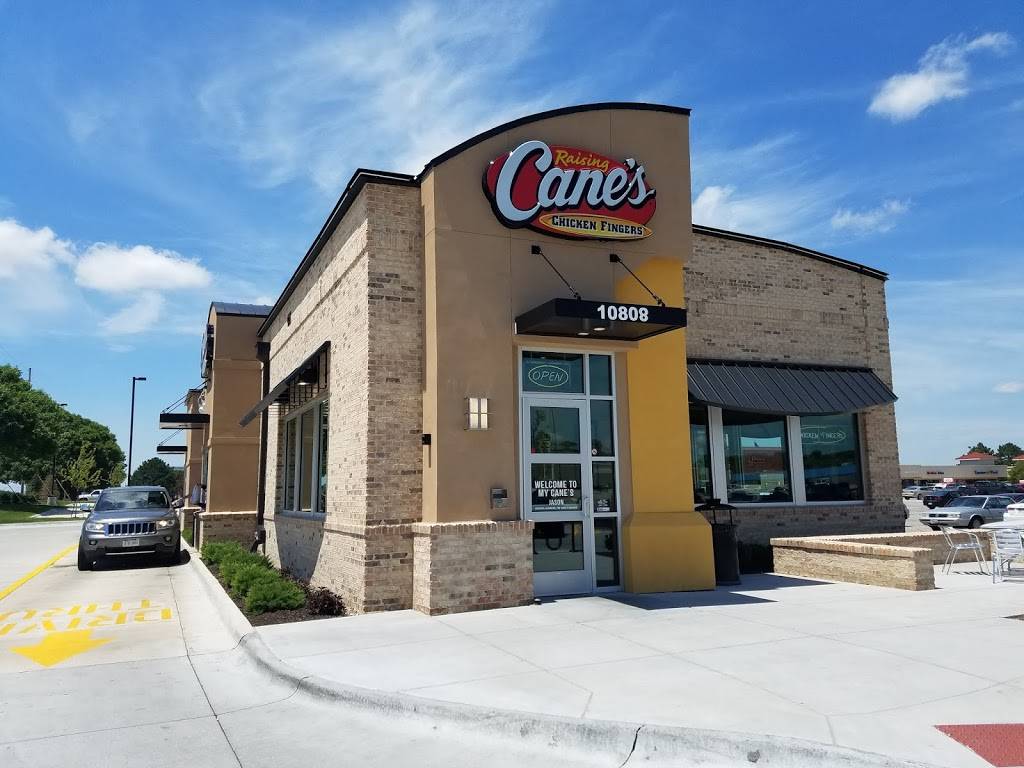 Raising Canes Chicken Fingers | meal takeaway | 10808 Q St, Omaha, NE 68137, USA | 4025025866 OR +1 402-502-5866