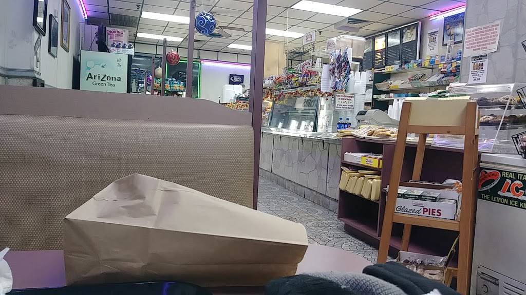 Goodfellas Pizzeria & Deli | restaurant | 55 Central Ave # Q, Farmingdale, NY 11735, USA | 6312937533 OR +1 631-293-7533