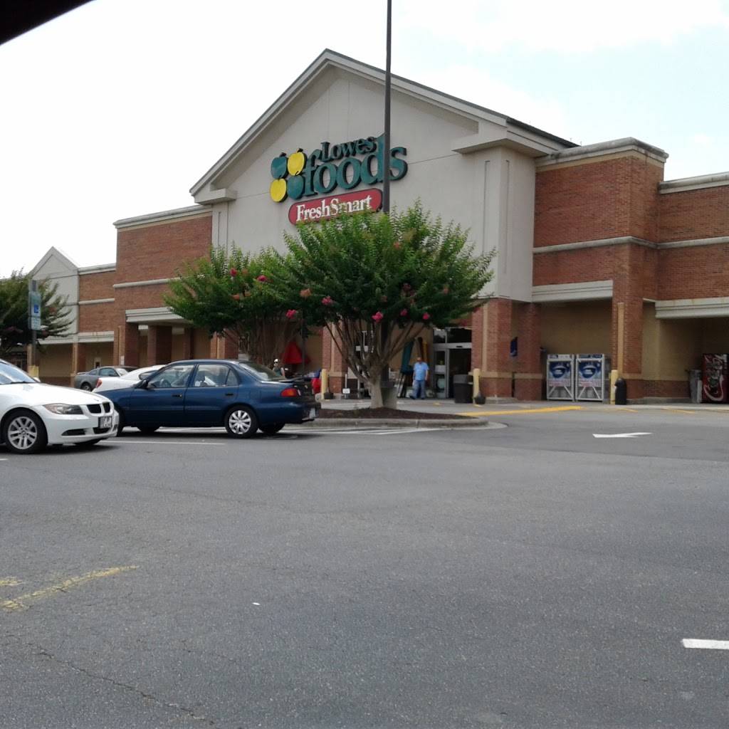 Lowes Foods of Mebane | bakery | 1020 Mebane Oaks Rd, Mebane, NC 27302, USA | 9195630503 OR +1 919-563-0503