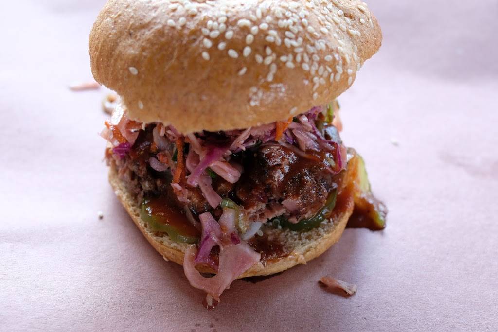 Red Wagon Bar-B-Que | restaurant | 169 Halbert Ln, Waco, TX 76705, USA | 2548292277 OR +1 254-829-2277