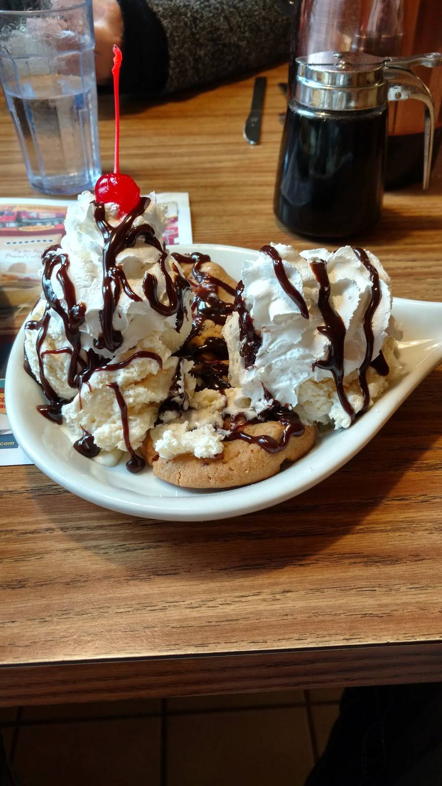 Medford Cafe | restaurant | 403 S 8th St, Medford, WI 54451, USA | 7157482233 OR +1 715-748-2233