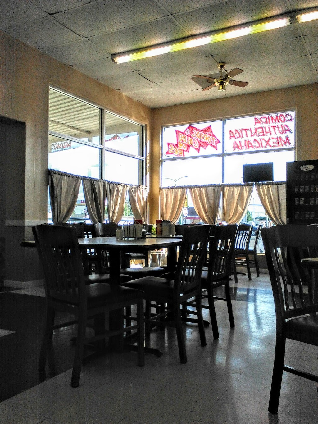 Oralias Taqueria | restaurant | 201 N Chicago Ave, Portales, NM 88130, USA | 5753563101 OR +1 575-356-3101