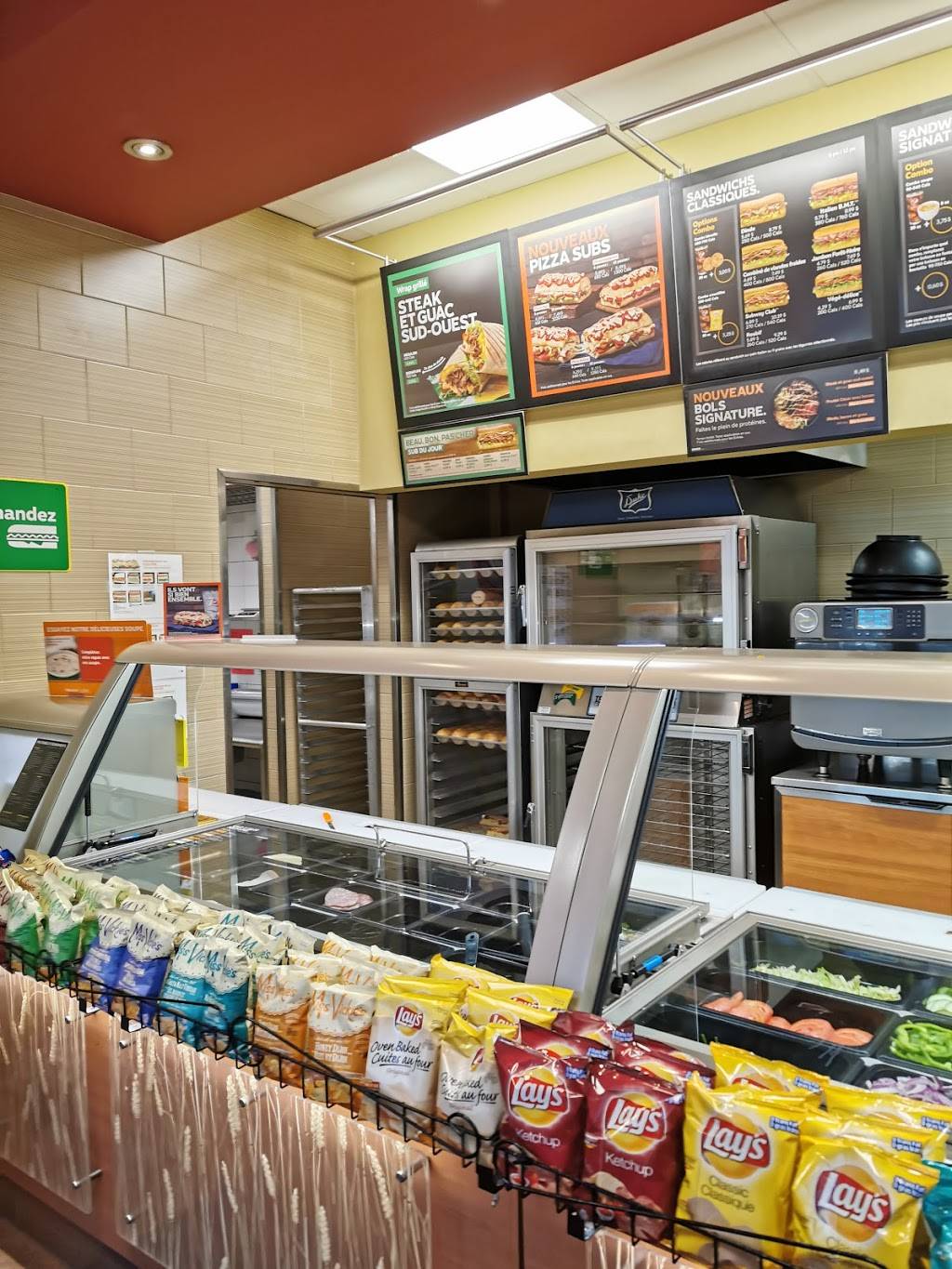 Subway | restaurant | 1025 Boulevard du Lac, Lac-Beauport, QC G3B 0X1, Canada | 4183162838 OR +1 418-316-2838