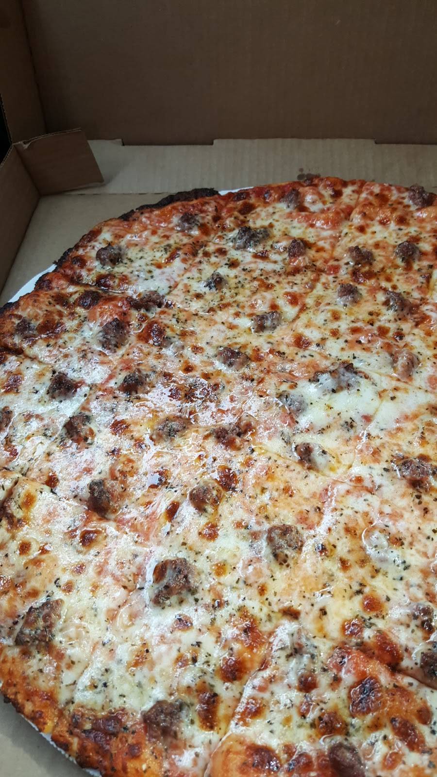 Mackies Pizza Of Harrisburg | restaurant | 502 E Poplar St, Harrisburg, IL 62946, USA | 6182526368 OR +1 618-252-6368