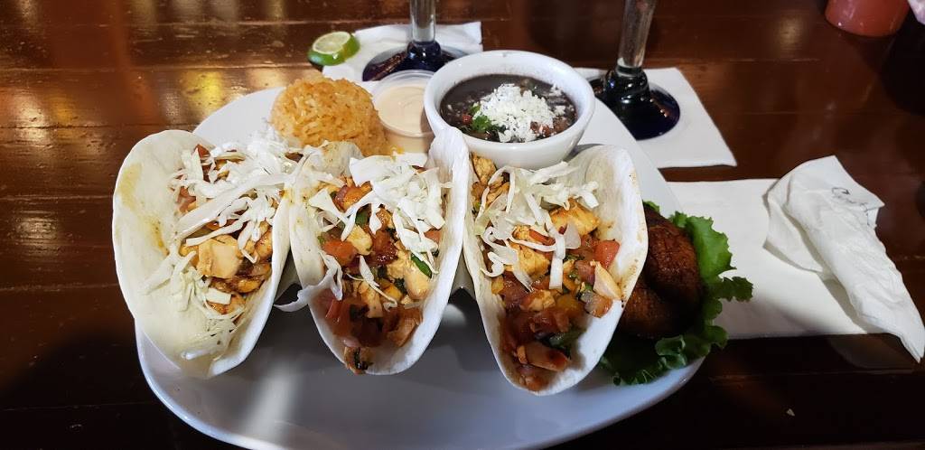 Ernestos | restaurant | 117 E Main St, La Grange, KY 40031, USA | 5022650406 OR +1 502-265-0406