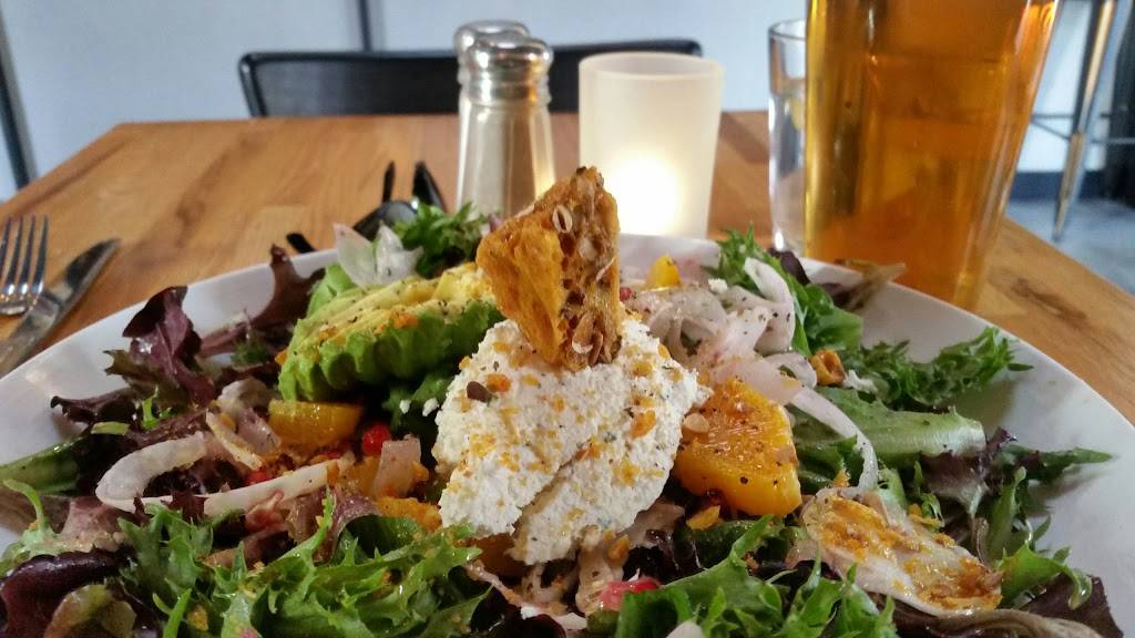 East End Gastropub | restaurant | 1501 41st Ave i, Capitola, CA 95010, USA | 8314758010 OR +1 831-475-8010