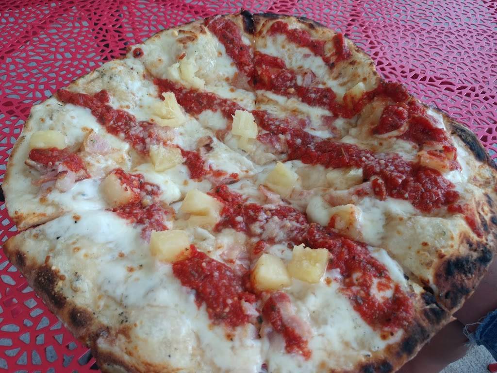 Dominics Truck & Dine | restaurant | 340 Gilmer Ferry Rd, Ball Ground, GA 30107, USA | 6784543463 OR +1 678-454-3463