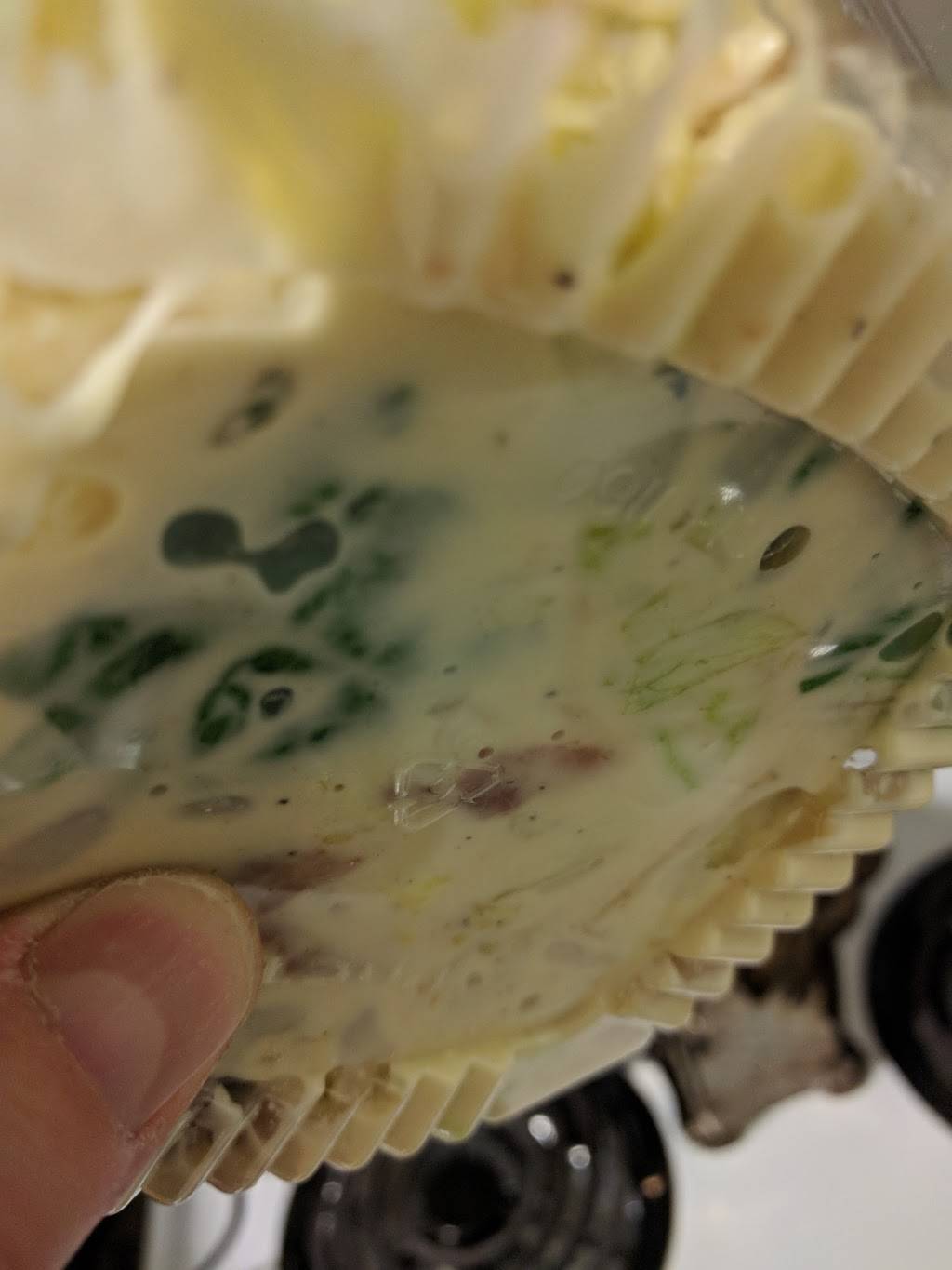 Tonys Famous Italian | restaurant | 458 Southdale Rd E, London, ON N6E 1A3, Canada | 5196852583 OR +1 519-685-2583