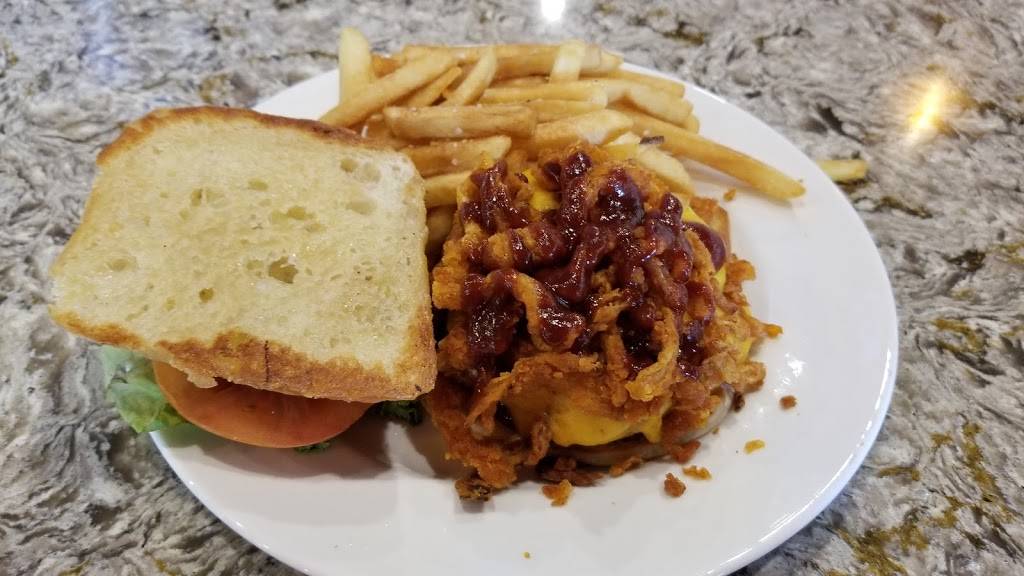 Bunzzz Sports Bar & Grill | restaurant | The Charmtastic Mile, 200 E Pratt St, Baltimore, MD 21202, USA | 4107277700 OR +1 410-727-7700