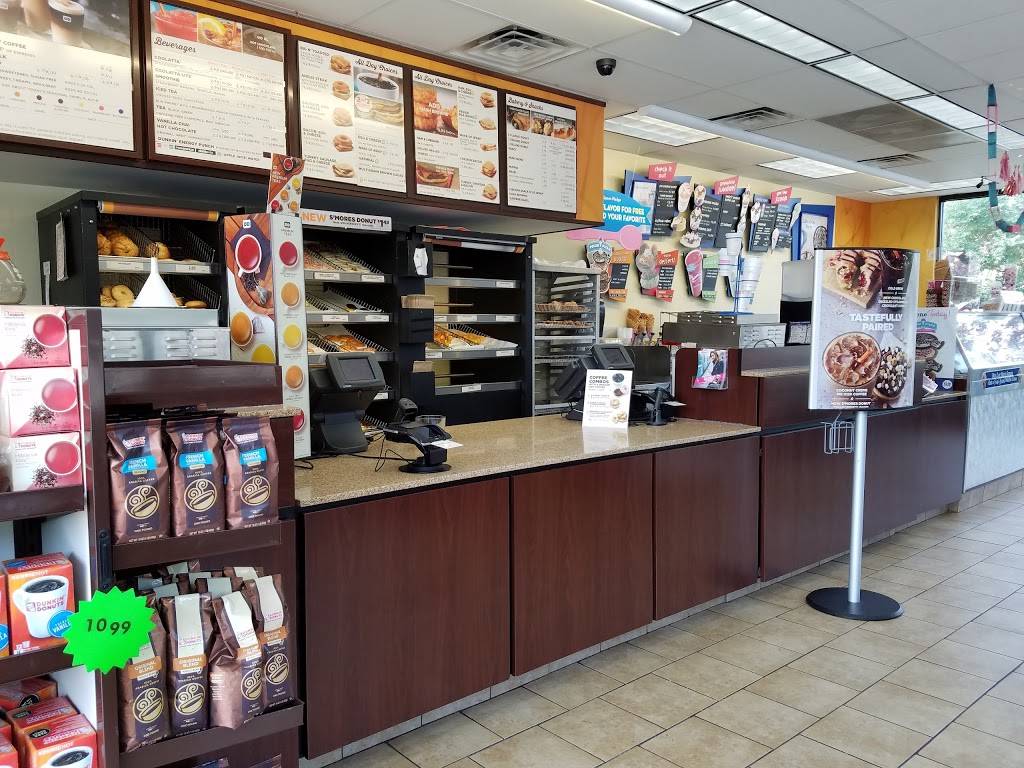 Dunkin Donuts | cafe | 2658 Green Bay Rd, Evanston, IL 60201, USA | 8478696667 OR +1 847-869-6667
