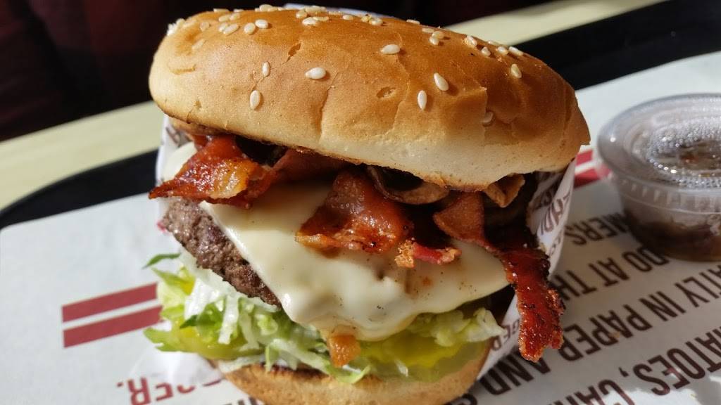 The Habit Burger Grill | meal takeaway | 118 Plaza Dr, Vallejo, CA 94591, USA | 7076444432 OR +1 707-644-4432