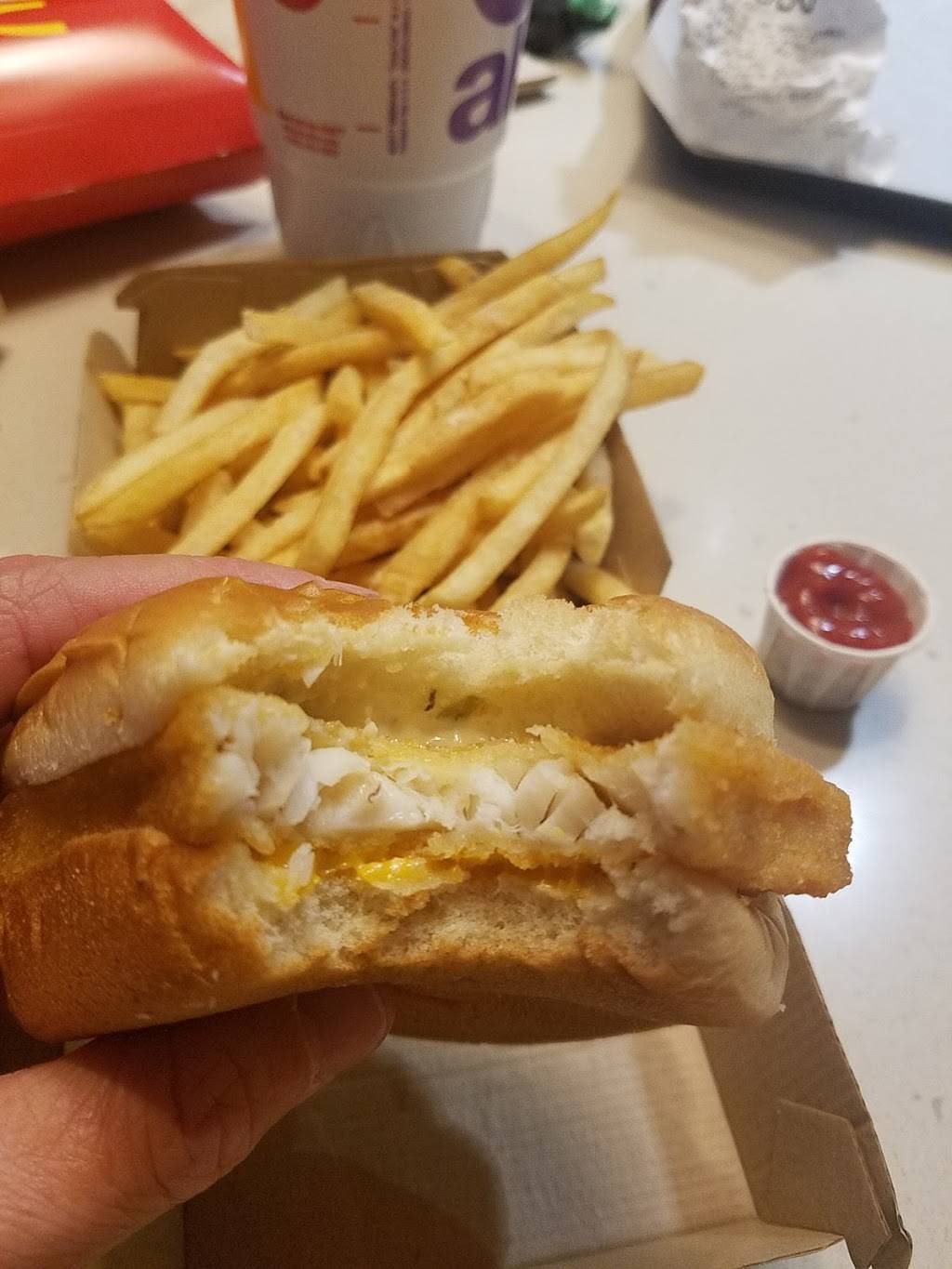 McDonalds | cafe | 1218 M-89, Plainwell, MI 49080, USA | 2696858662 OR +1 269-685-8662