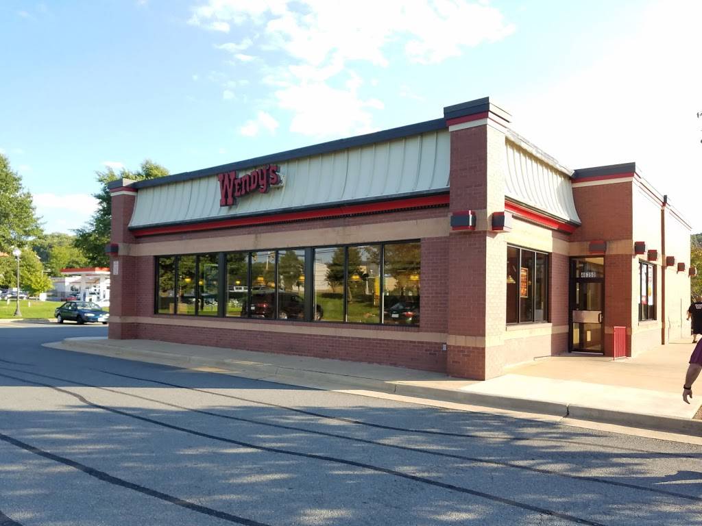 Wendys | restaurant | 46350 Potomac Run Plaza, Sterling, VA 20164, USA | 5713130042 OR +1 571-313-0042