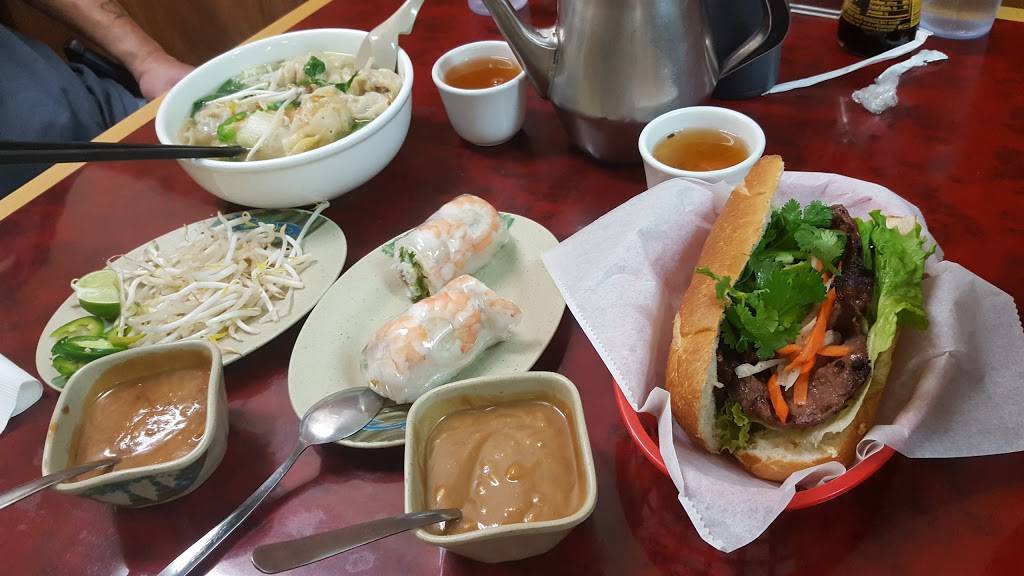 Viet Pho | restaurant | 315 E Moana Ln, Reno, NV 89502, USA | 7753298889 OR +1 775-329-8889