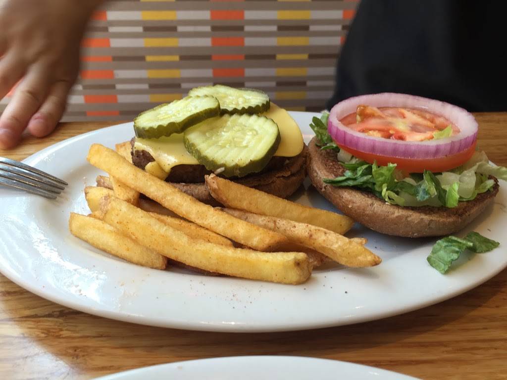 Veggie Grill | restaurant | 147 Corte Madera Town Center, Corte Madera, CA 94925, USA | 4159458954 OR +1 415-945-8954