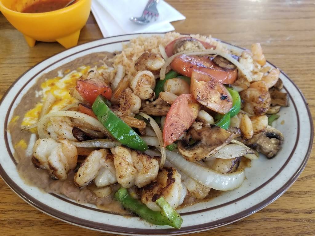 El Tapatio Restaurant | restaurant | 134 E Orange Ave, Porterville, CA 93257, USA | 5597812115 OR +1 559-781-2115