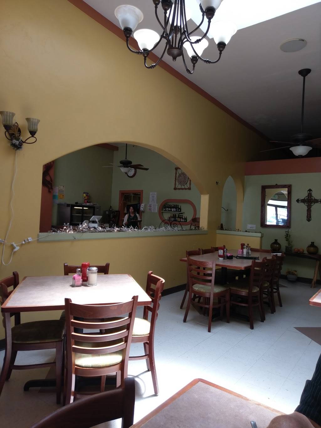 Guadalajara Restaurant | restaurant | 211 Broadway St, King City, CA 93930, USA | 8313854606 OR +1 831-385-4606