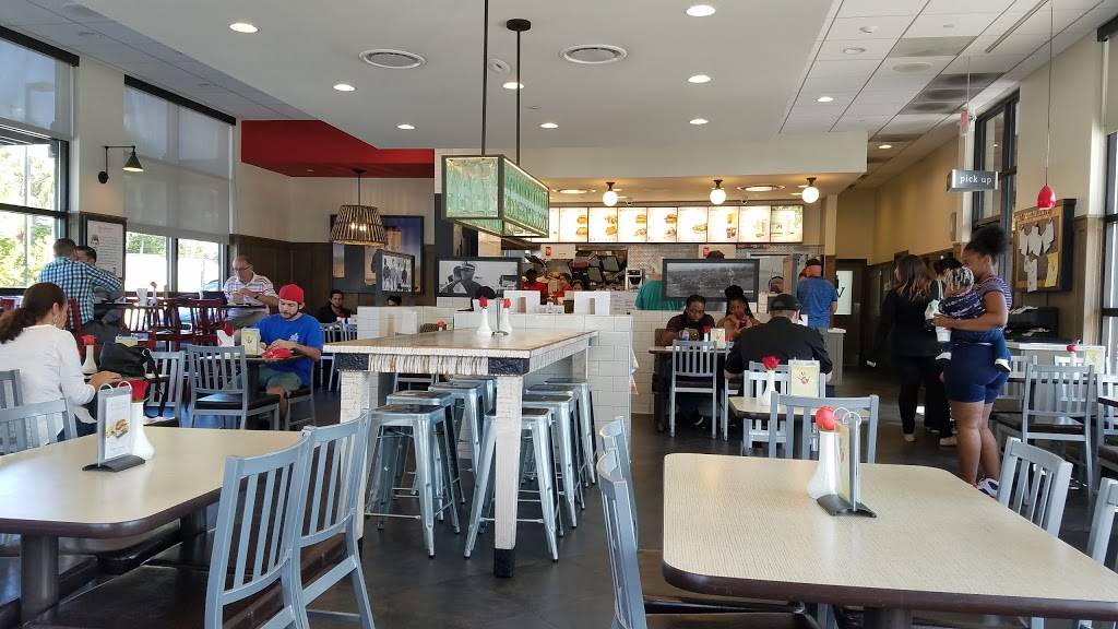 Chick-fil-A | restaurant | 2650 N Federal Hwy, Fort Lauderdale, FL 33306, USA | 8885828121 OR +1 888-582-8121