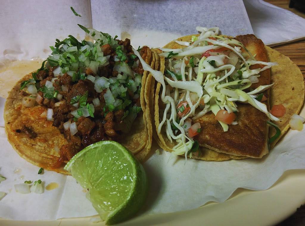 Taqueria Traspasada | restaurant | 3144 N California Ave, Chicago, IL 60618, USA | 7735394533 OR +1 773-539-4533