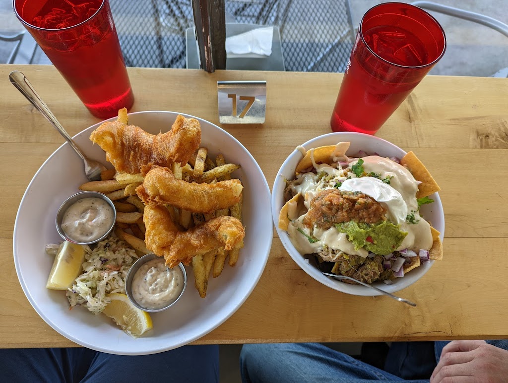 Pump House Burgers & Brews | restaurant | 102 Talent Ave, Talent, OR 97540, USA | 5418970060 OR +1 541-897-0060