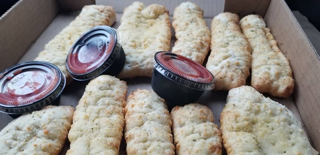 Chicagos Pizza #2 | restaurant | 6639 Allen Rd, Allen Park, MI 48101, USA | 3135515039 OR +1 313-551-5039