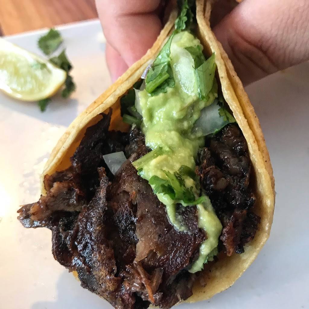 Los Juniors Mexican Food | restaurant | 1984 S Santa Fe Ave, Vista, CA 92083, USA | 7602951088 OR +1 760-295-1088