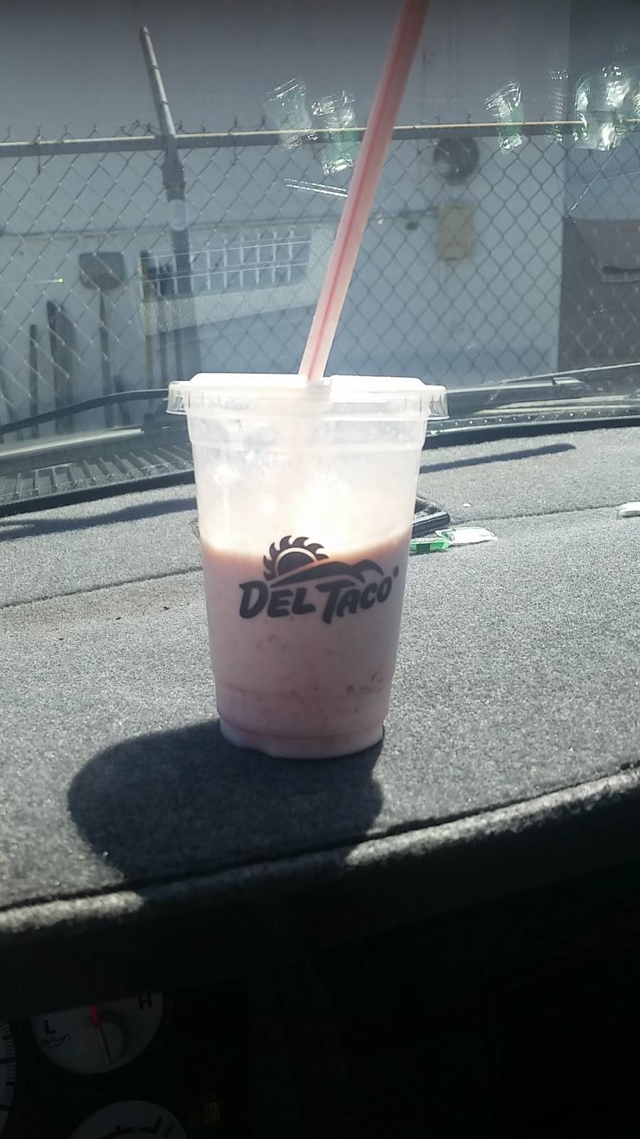 Del Taco | meal takeaway | 6550 San Fernando Rd, Glendale, CA 91201, USA | 8189561236 OR +1 818-956-1236