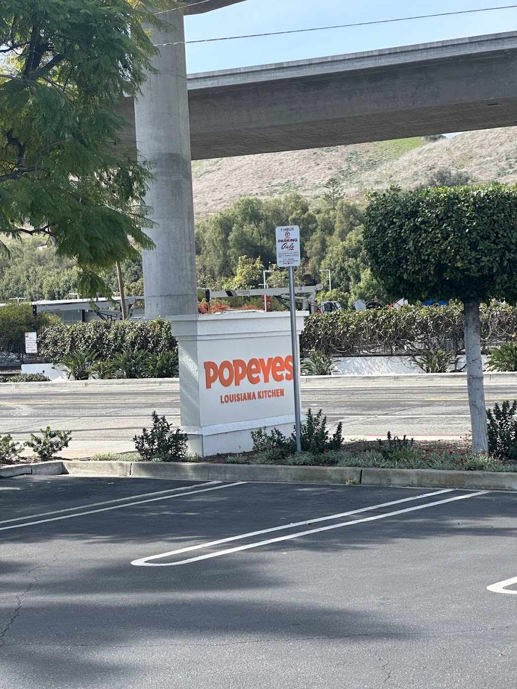 Popeyes Louisiana Kitchen | restaurant | 28722 Camino Capistrano, San Juan Capistrano, CA 92675, USA | 9493041424 OR +1 949-304-1424