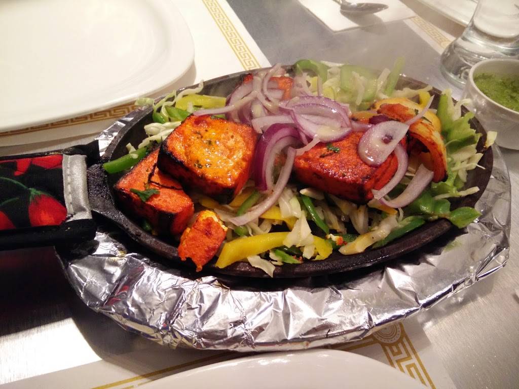 Bawarchi Indian Restaurant | restaurant | 9601 Chapel Hill Rd, Morrisville, NC 27560, USA | 9194397070 OR +1 919-439-7070