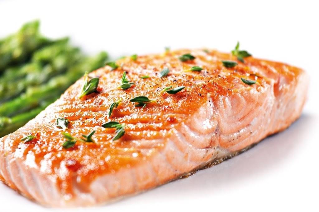 Carolina Seafood & Steak | restaurant | 9911 N Kings Hwy, Myrtle Beach, SC 29572, USA | 8439459288 OR +1 843-945-9288