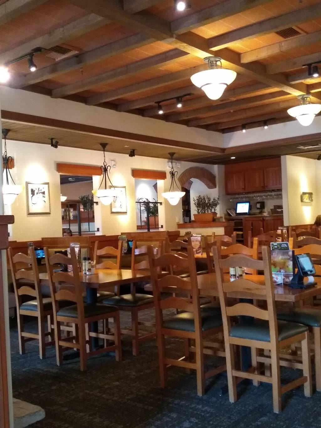 Olive Garden Italian Restaurant | meal takeaway | 1230 Veterans Pkwy, Clarksville, IN 47129, USA | 8122188304 OR +1 812-218-8304