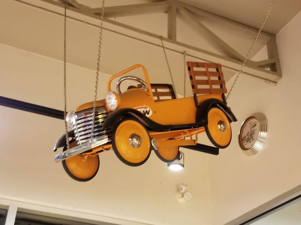 A&W Canada | restaurant | 2030 Avenue Industrielle, Québec, QC G3K 1L7, Canada | 4188451611 OR +1 418-845-1611