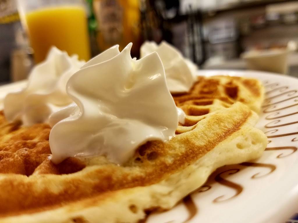 Waffle House | meal takeaway | 1831 S Country Club Dr, Mesa, AZ 85210, USA | 4808330005 OR +1 480-833-0005