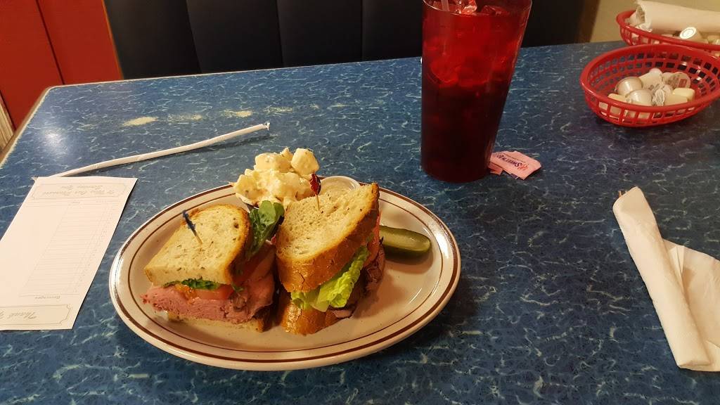 Hilarys Restaurant and Royal Deli | restaurant | 630 Royal Palm Beach Blvd # 2, Royal Palm Beach, FL 33411, USA | 5617907301 OR +1 561-790-7301