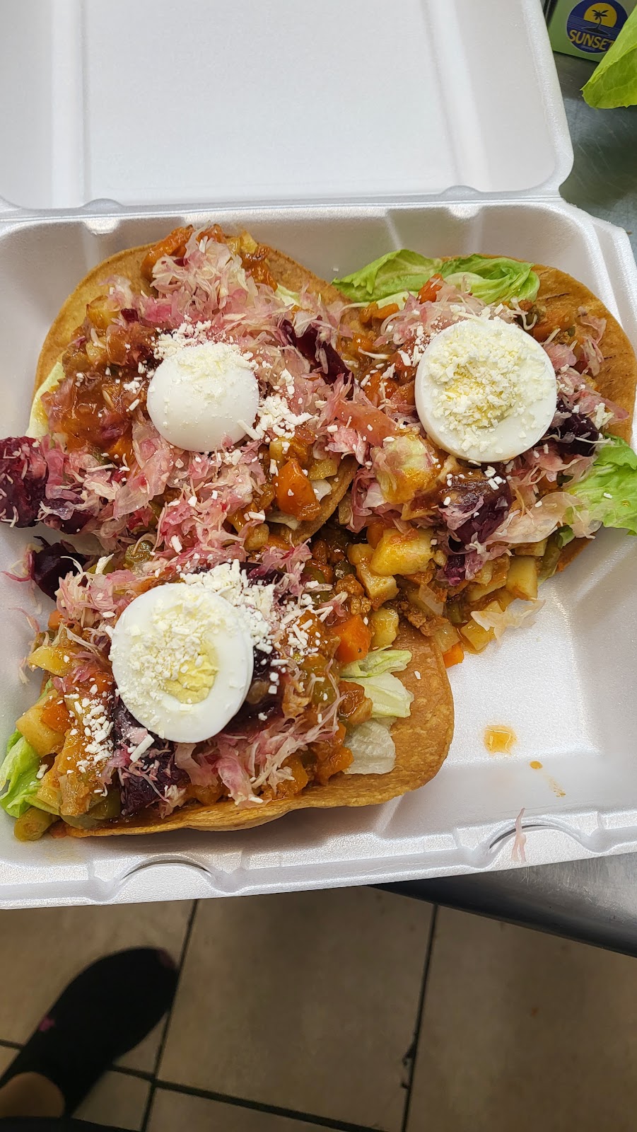 Merendero la Catracha | restaurant | 657 Lincoln Hwy E, Coatesville, PA 19320, USA | 4847845117 OR +1 484-784-5117